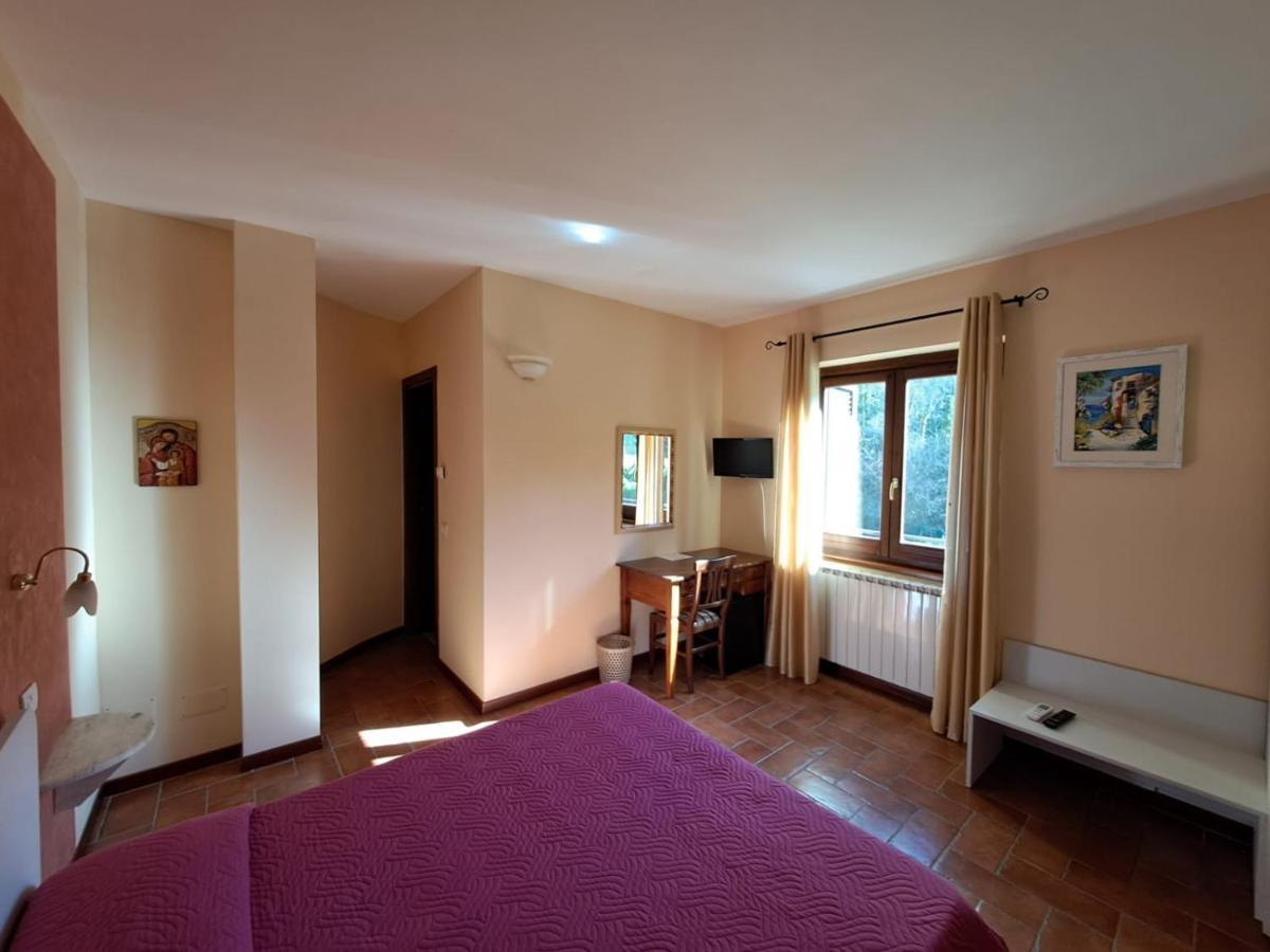 Butterfly Hotel Bagnoregio Exterior photo
